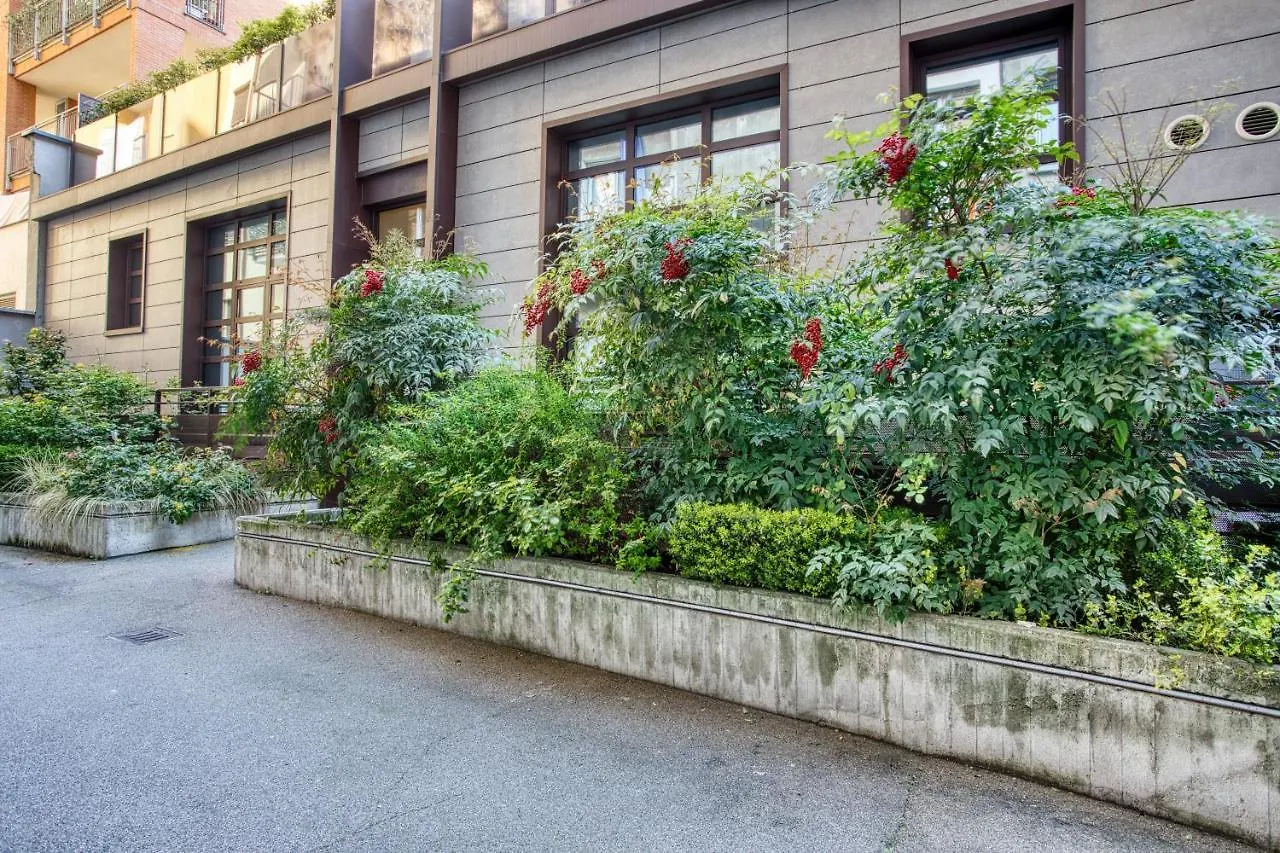 Joivy Charismatic 1-Bed Flat With Parking Apartment Milan