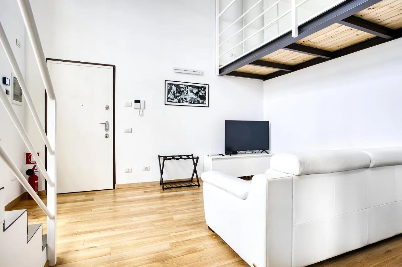 Joivy Charismatic 1-Bed Flat With Parking Apartment Milan 0*,  Italy