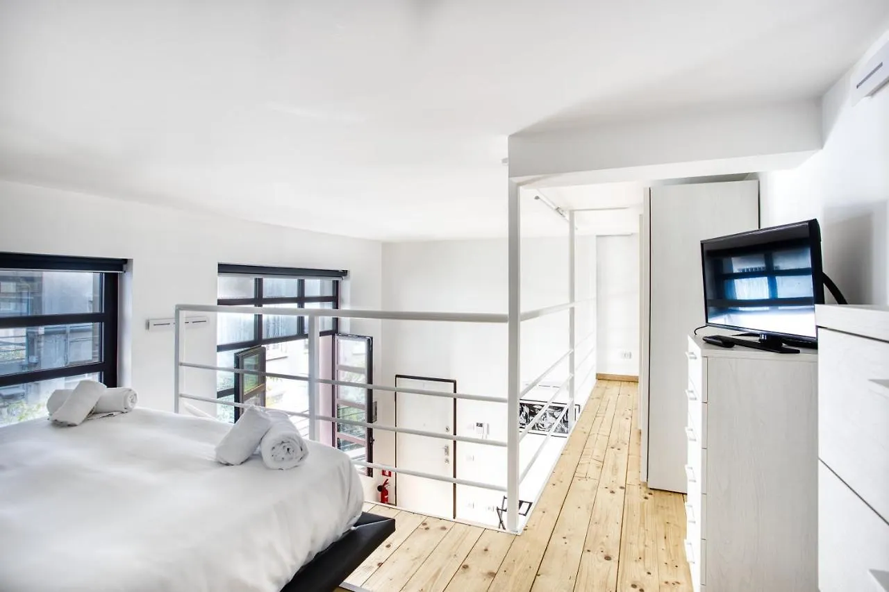 Joivy Charismatic 1-Bed Flat With Parking Apartment Milan 0*,